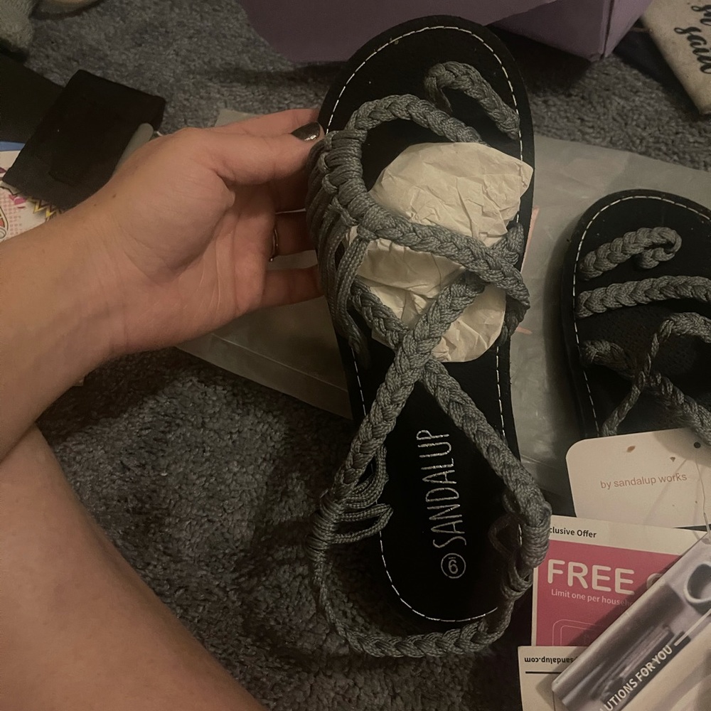 Nwt- sandals - Picture 2 of 3